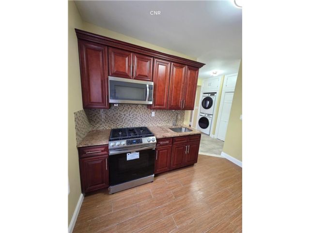  2 BR,  1.00 BTH &nbsp;Multi-family style home in East Flatbush