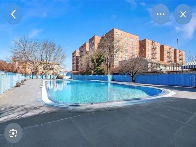  1 BR,  1.00 BTH &nbsp;Co-op style home in Sheepshead Bay