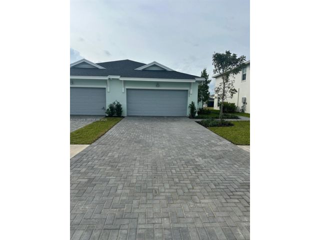  3 BR,  2.00 BTH &nbsp; style home in Loxahatchee