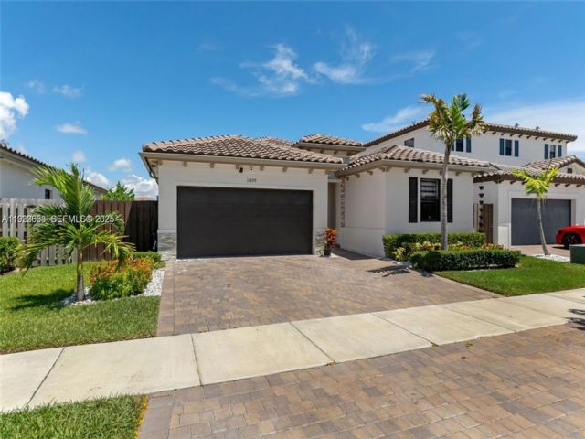  4 BR,  3.00 BTH &nbsp;European style home in Homestead