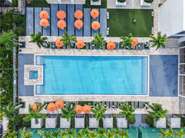  4 BR,  4.00 BTH &nbsp; style home in Medley