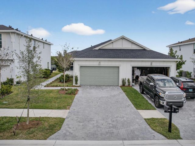  3 BR,  2.00 BTH &nbsp; style home in Loxahatchee