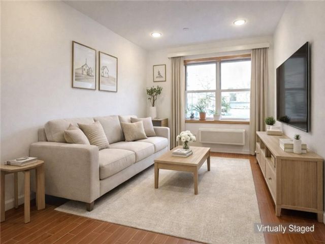  2 BR,  2.00 BTH &nbsp;Condominium style home in Bensonhurst