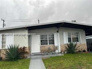  3 BR,  1.00 BTH &nbsp; style home in Miami