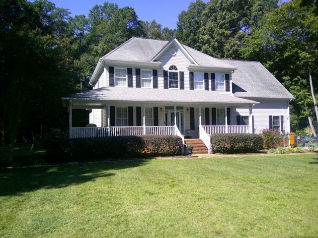  4 BR,  2.50 BTH &nbsp;Traditional style home in Gloucester