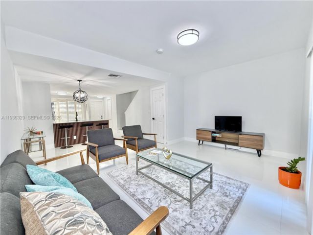  2 BR,  2.50 BTH &nbsp; style home in Pompano Beach