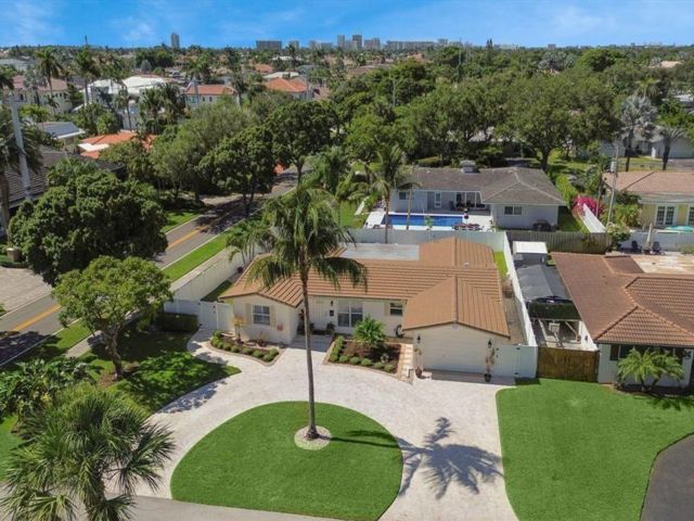  3 BR,  2.00 BTH &nbsp; style home in Lighthouse Point