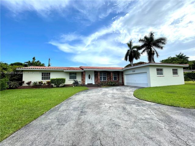 3 BR,  2.00 BTH &nbsp; style home in South Miami