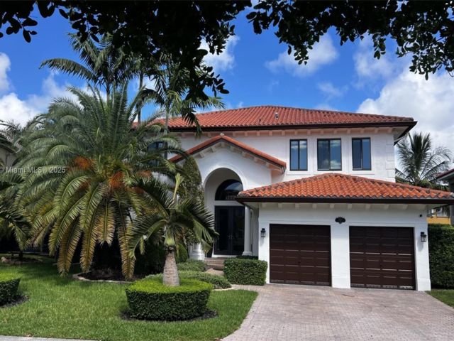  5 BR,  4.00 BTH &nbsp; style home in Cutler Bay
