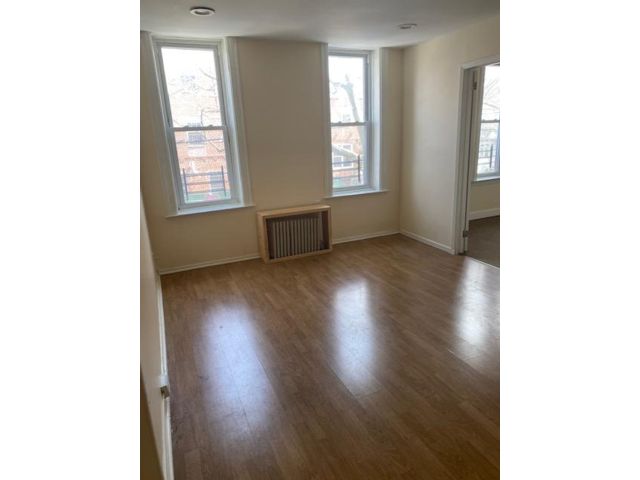  4 BR,  5.00 BTH &nbsp;Other style home in Bensonhurst
