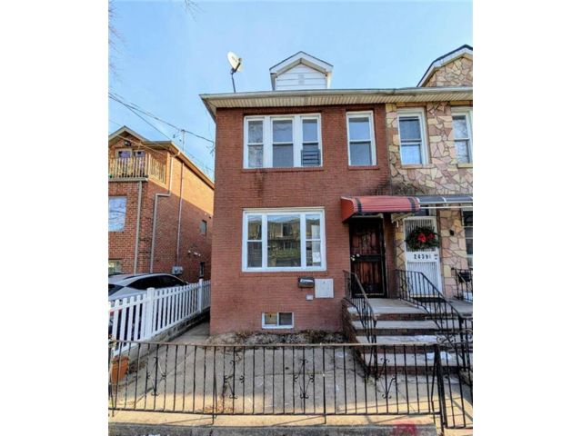  6 BR,  3.00 BTH &nbsp;Multi-family style home in Sheepshead Bay