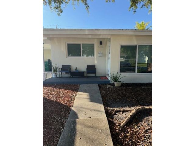  3 BR,  2.00 BTH &nbsp; style home in Miami