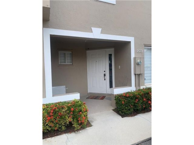 3 BR,  2.50 BTH &nbsp; style home in Davie