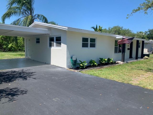  3 BR,  2.00 BTH &nbsp; style home in Coral Gables