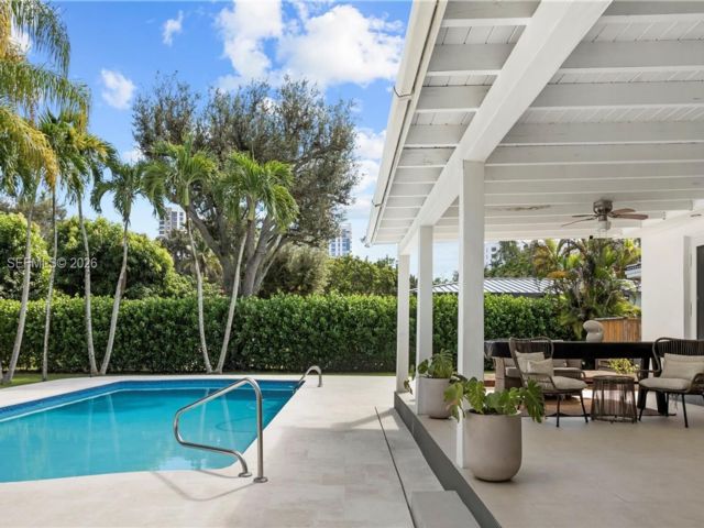  3 BR,  3.00 BTH &nbsp; style home in Coral Gables