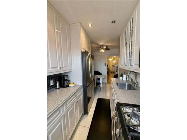  3 BR,  1.00 BTH &nbsp;Co-op style home in Sheepshead Bay