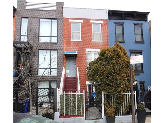  3 BR,  3.00 BTH &nbsp;Multi-family style home in Bedford Stuyvesant
