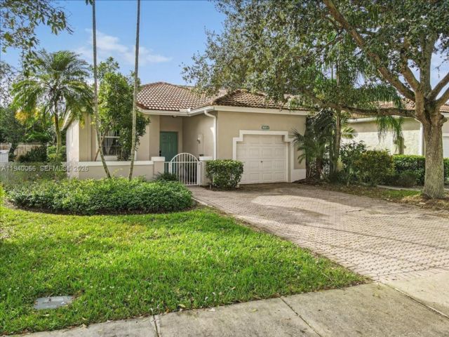  3 BR,  2.00 BTH &nbsp; style home in Fort Lauderdale