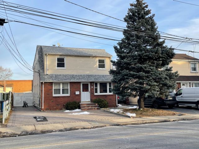 [Kearny Real Estate, listing number 3327190]