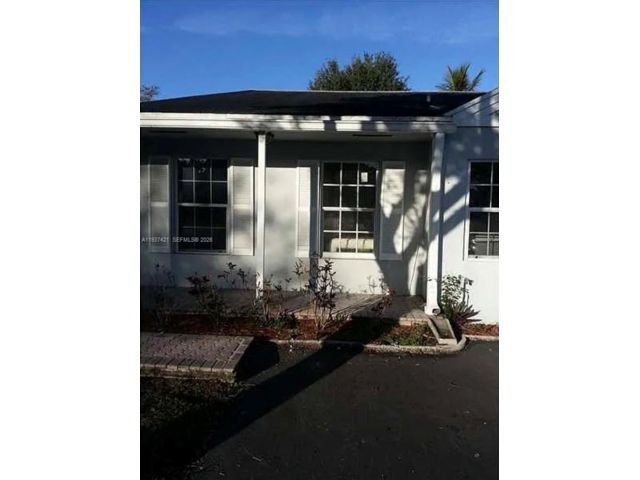  3 BR,  2.00 BTH &nbsp; style home in Sunrise