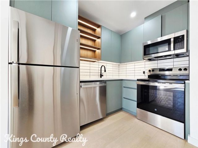 Studio,  0.00 BTH &nbsp;Multi-family style home in East Flatbush