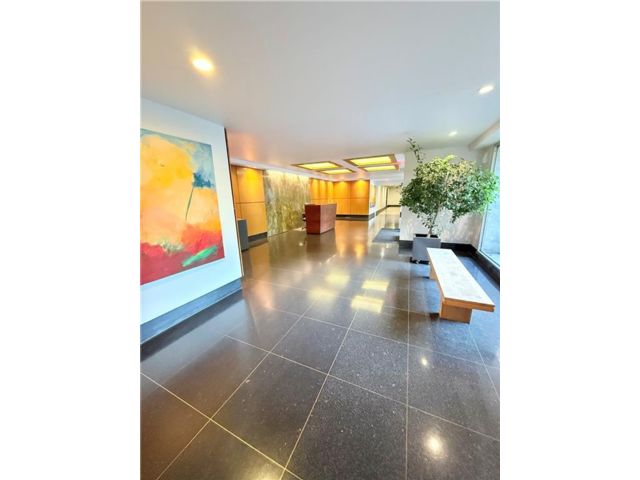 Studio,  1.00 BTH &nbsp;Condominium style home in Bay Ridge