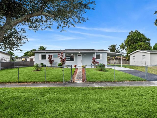  3 BR,  2.00 BTH &nbsp;Other style home in Kendall