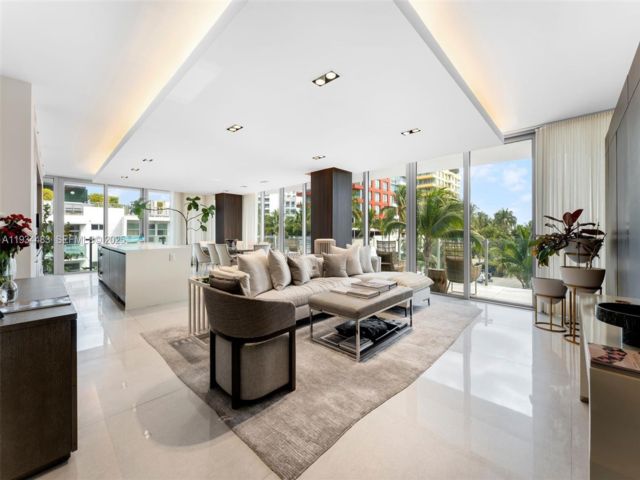  5 BR,  5.50 BTH &nbsp; style home in Miami Beach