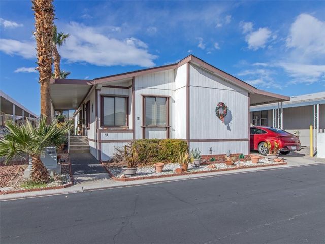  3 BR,  2.00 BTH &nbsp;Mobile home style home in Las Vegas