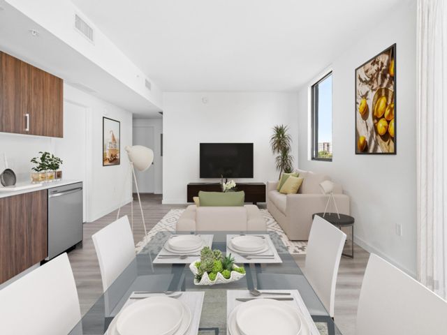  2 BR,  2.00 BTH &nbsp; style home in Miami