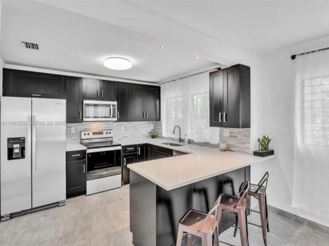  4 BR,  3.00 BTH &nbsp; style home in Hallandale