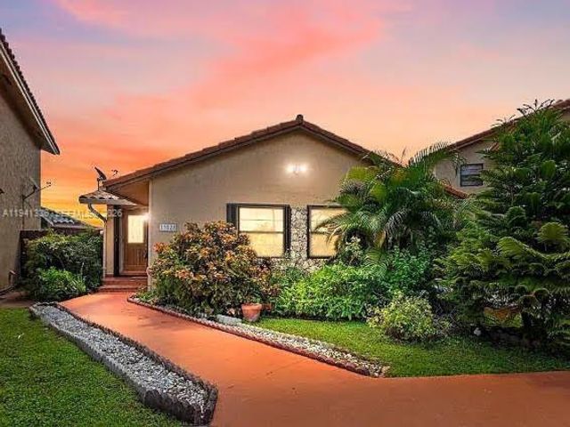  3 BR,  2.00 BTH &nbsp; style home in Miami