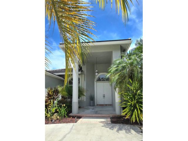  5 BR,  3.00 BTH &nbsp; style home in Davie
