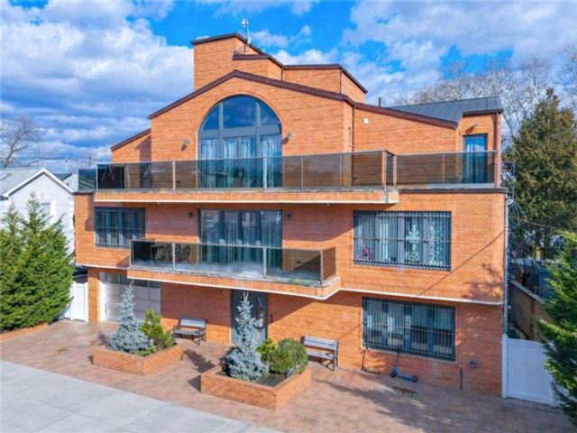 Studio,  0.00 BTH &nbsp;Multi-family style home in Sheepshead Bay