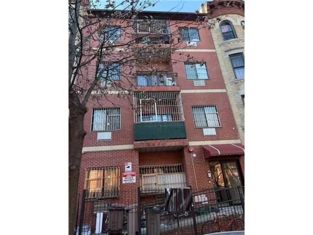  2 BR,  1.00 BTH &nbsp;Condominium style home in Sunset Park