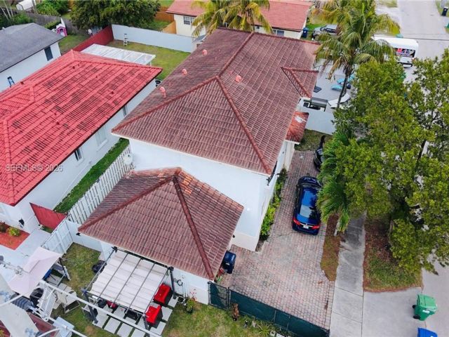  4 BR,  3.00 BTH &nbsp; style home in Palmetto Bay