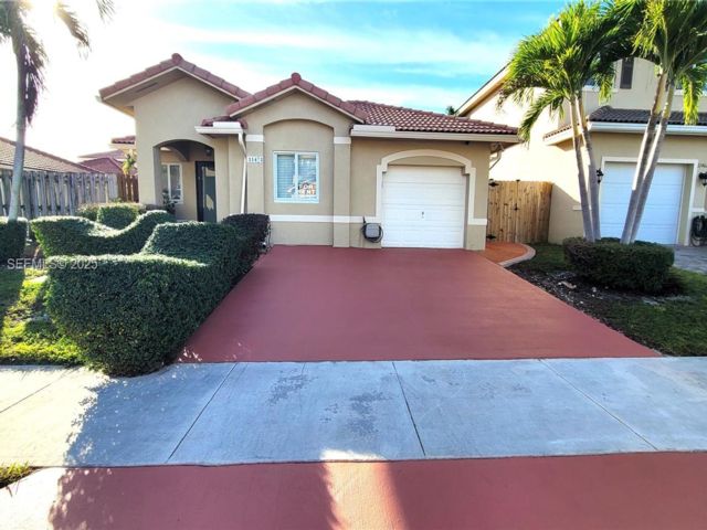  4 BR,  3.00 BTH &nbsp;Other style home in Miami