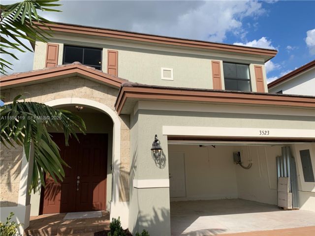  4 BR,  3.00 BTH &nbsp;European style home in Hialeah