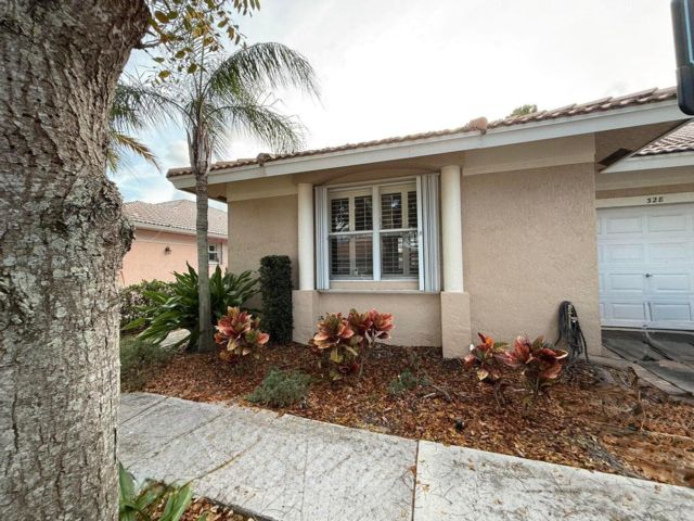  3 BR,  2.50 BTH &nbsp; style home in Delray Beach
