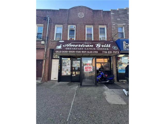 Studio,  0.00 BTH &nbsp;Mixed use style home in Bensonhurst