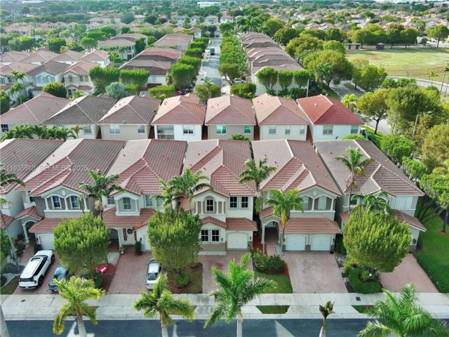  4 BR,  3.50 BTH &nbsp; style home in Miami