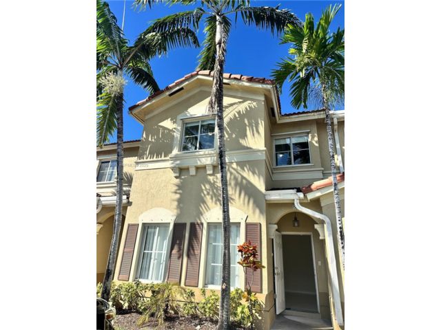  3 BR,  2.50 BTH &nbsp; style home in Miami