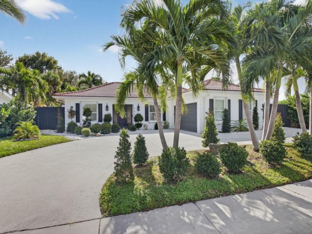  4 BR,  2.00 BTH &nbsp; style home in Boca Raton