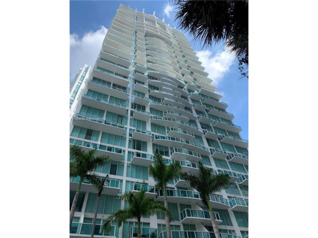  2 BR,  2.00 BTH &nbsp; style home in Miami