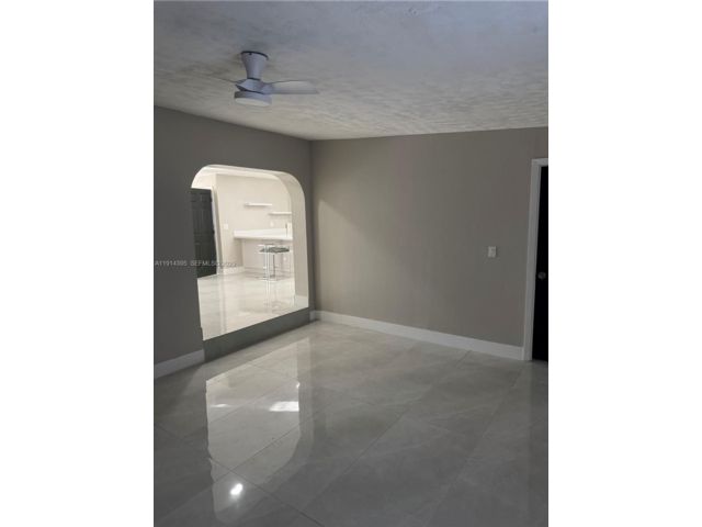  5 BR,  2.00 BTH &nbsp; style home in Miami