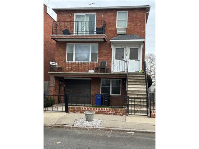 Studio,  0.00 BTH &nbsp;Multi-family style home in Marine Park