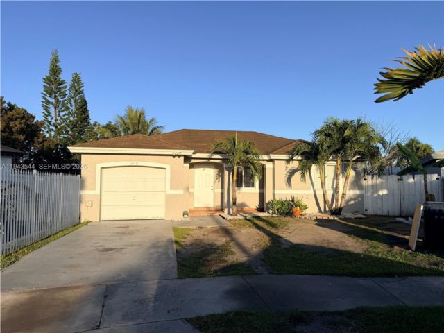  3 BR,  2.00 BTH &nbsp; style home in Homestead