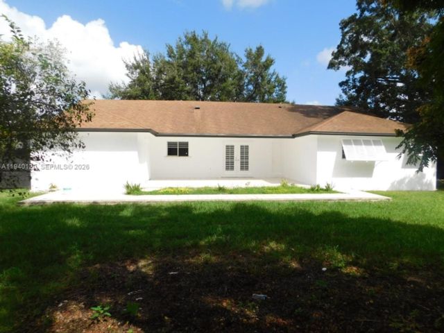  4 BR,  2.00 BTH &nbsp; style home in Homestead