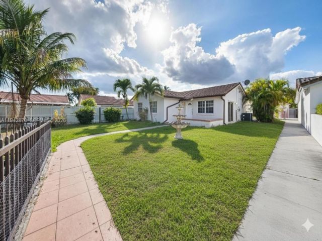  3 BR,  3.00 BTH &nbsp; style home in Miami