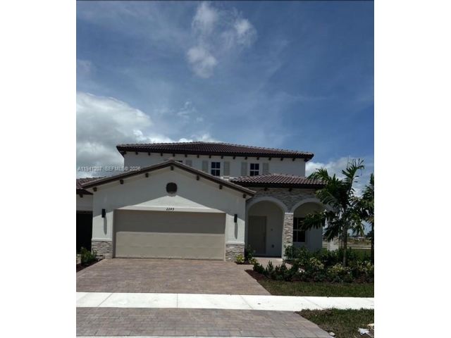  3 BR,  2.50 BTH &nbsp; style home in Homestead